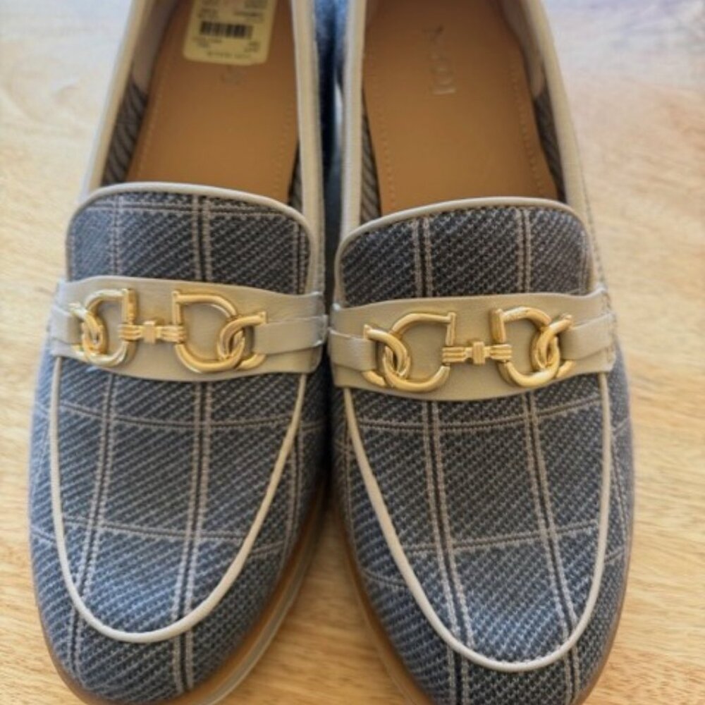 NYDJ WOMENS LOAFERS 8.5 💙